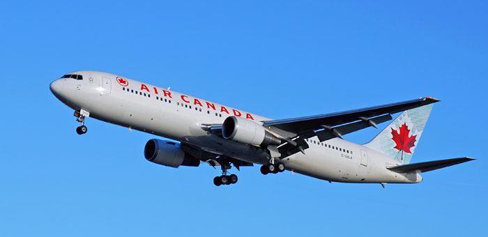C-GHLA Air Canada Boeing 767-35H/ER plane