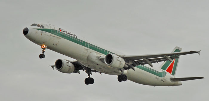 I-BIXV Alitalia Airbus A321-112 plane