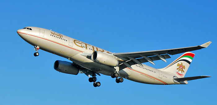 A6-EYK Etihad Airways Airbus A330-243 plane