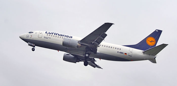 D-ABEO Lufthansa Boeing 737-330 plane