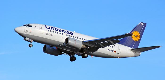D-ABJE Lufthansa Boeing 737-530 plane