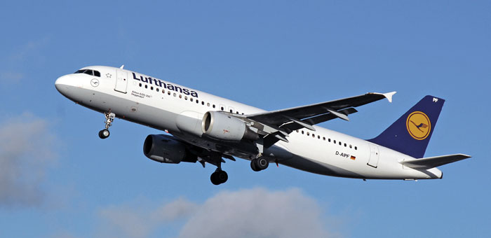 D-AIPF Lufthansa Airbus A320-211 plane
