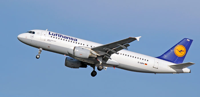 D-AIPH Lufthansa Airbus A320-211 plane