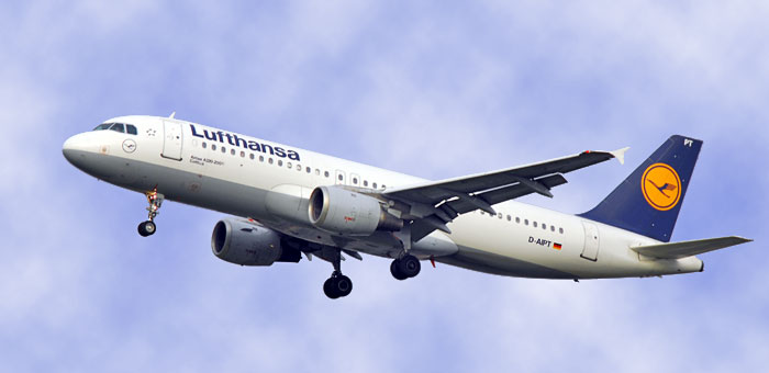 D-AIPT Lufthansa Airbus A320-211 plane