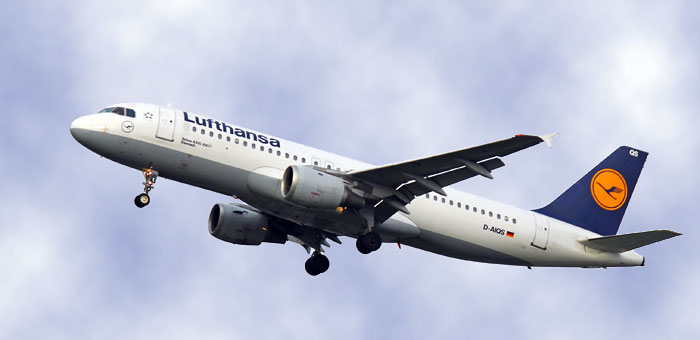 D-AIQS Lufthansa Airbus A320-211 plane
