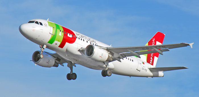 CS-TTD TAP Air Portugal Airbus A319-111 plane